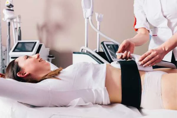 woman having body sculpting to help improve her body image and her mental health Hertfordshire